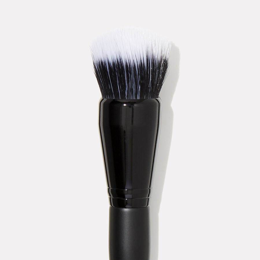 domed-stipple-brush-w0 84050_SelfieReadyStippleBrush_2.jpg