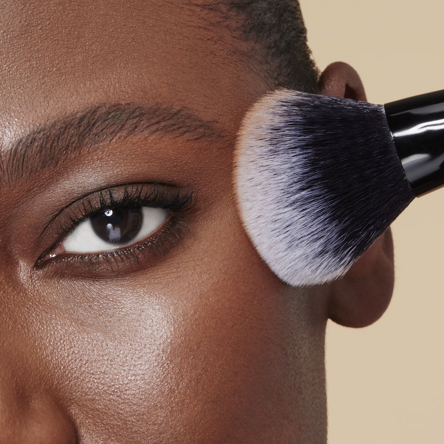 cream-and-powder-face-brush-h9 85352_CREAM_POWDER_FACE_BRUSH_DJ_0197.jpg