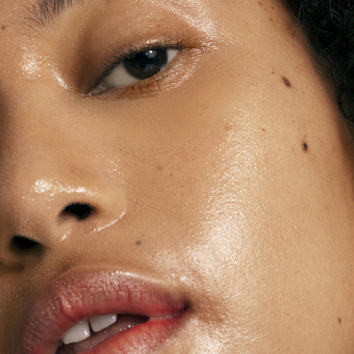 pure-skin-toner-x1 0122_Elf-Pure_Cindy_002_IGF.jpg