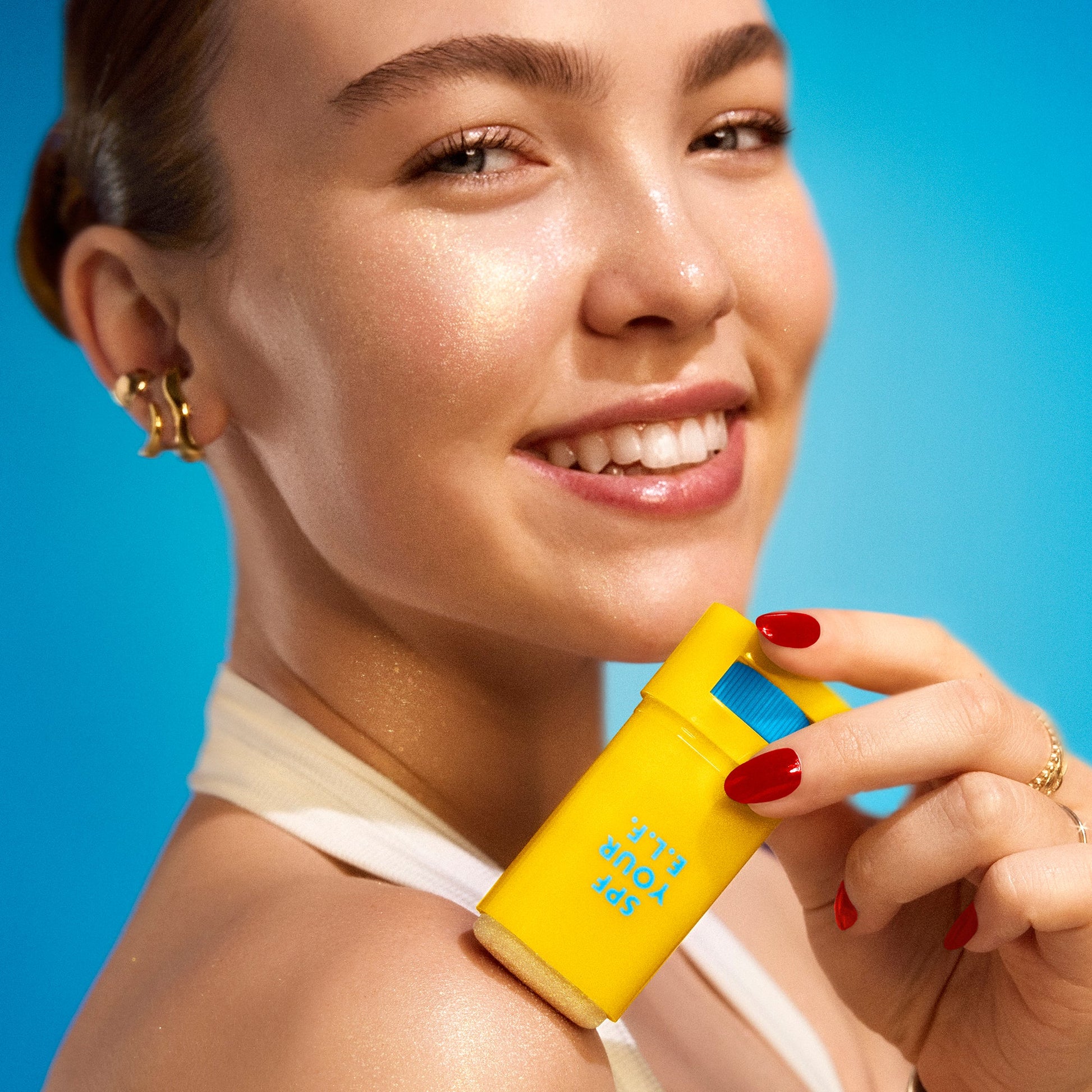 suntouchable-invisi-stick-spf-50-glitz-o3 030526_SKIN_Haley_Invisistick-Glitz_0987_w3QC_IGF.jpg