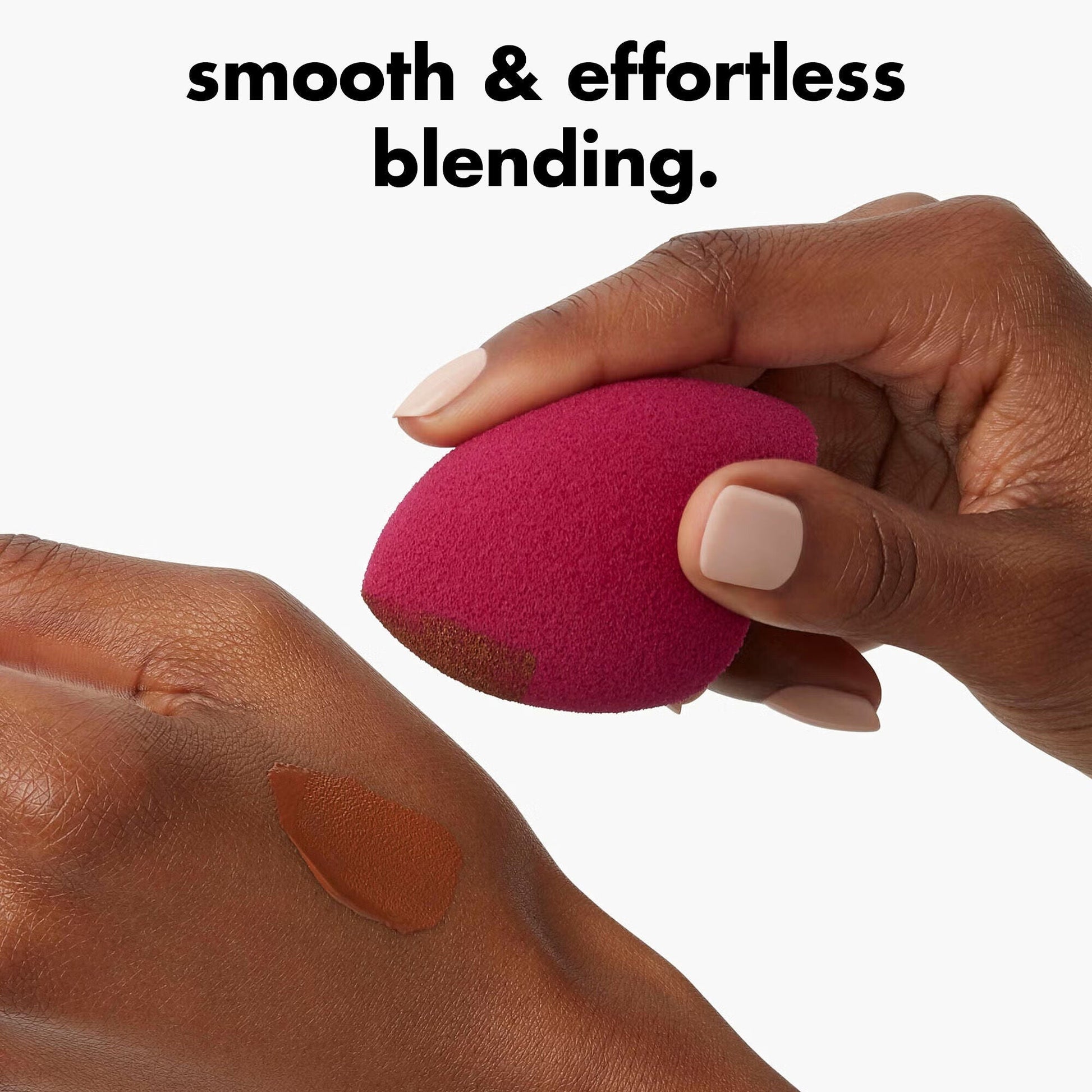 total-face-sponge-x4 0326_EDU_TotalFaceSponge_Benefit.jpg