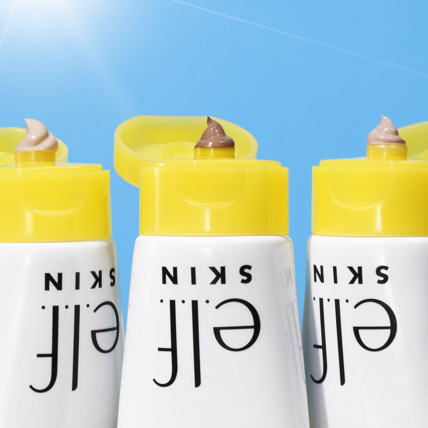suntouchable-whoa-glow-spf-30-y7 042423_WhoaGlow_Macro_Main-2_IGF_b003ce36-775b-47d0-9dab-e2cd4030ba37.jpg