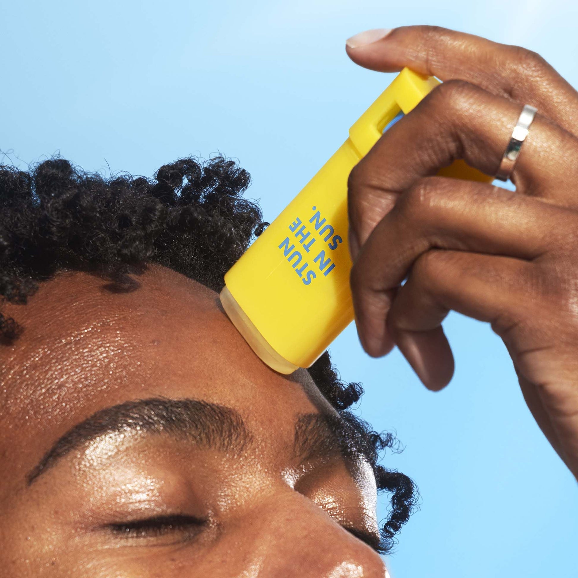 suntouchable-invisi-stick-spf-50-a1 060624_Mikel_InvisiStick_0107_v2_IGF.jpg
