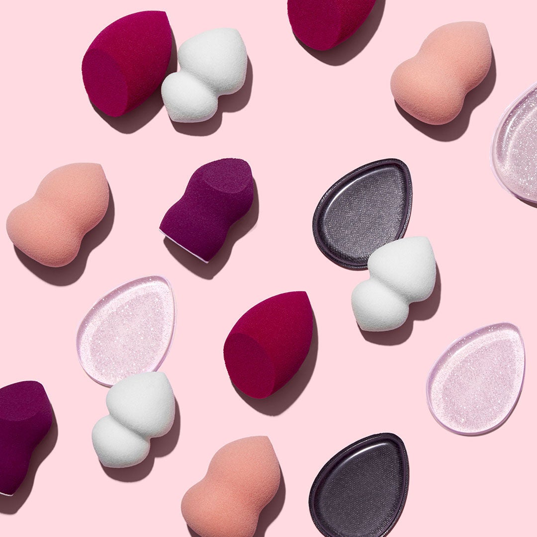 blending-and-highlighting-sponge-duo-j4 0619_SocialIGF_Sponges1_b1fd4502-7674-4b0c-86df-28fe31a55570.jpg
