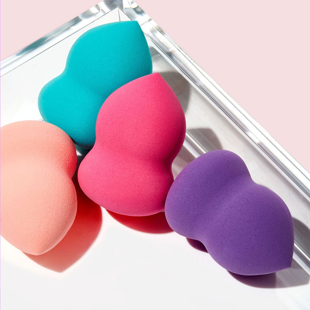 blending-sponge-peach-b3 0619_SocialIGF_Sponges4.jpg