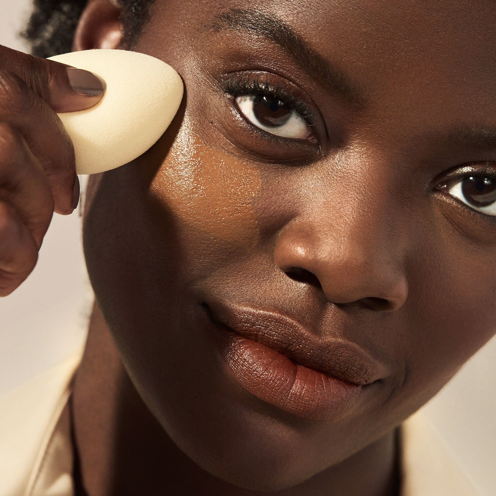 camo-concealer-sponge-o1 07292020_Wemi_HydratingCamo_1765_V4_IGF.jpg