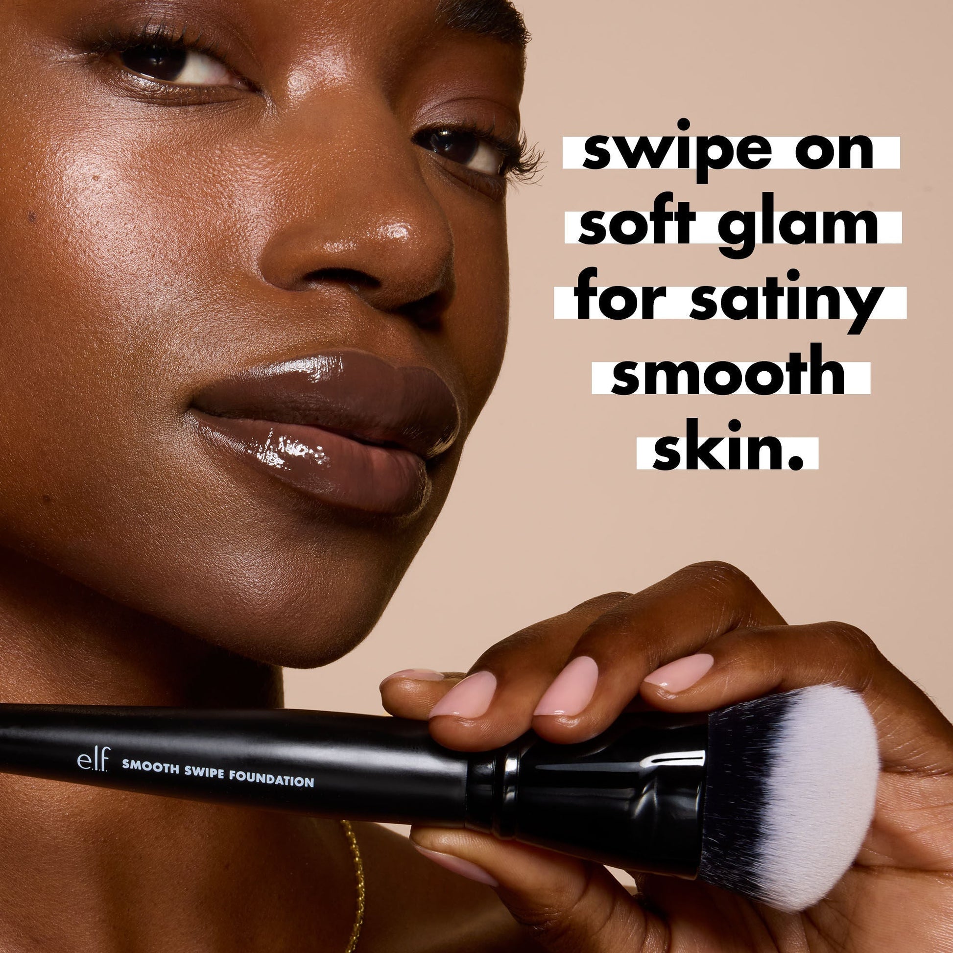 smooth-swipe-foundation-brush-o7 0925_EDUCATION_SMOOTHSWIPEFOUNDATIONBRUSH_PAIRING_20FOUNDATION_20_20BRUSH_20OPTION2.jpg