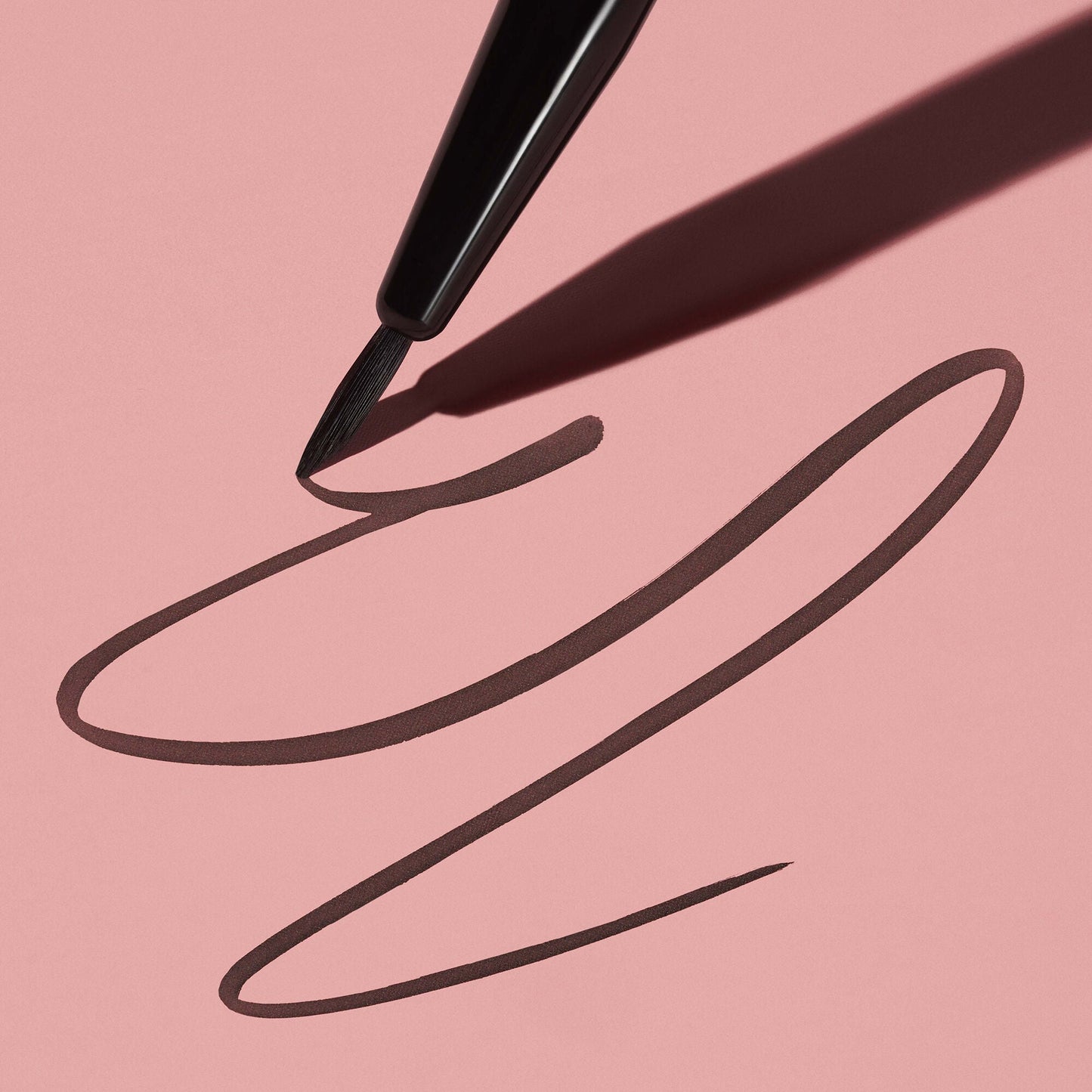ultra-fine-eyeliner-brush-b0 111124_elf_UltraFine_Brush_0057_MAIN-2-HELICON_358_w2QC_IGF.jpg