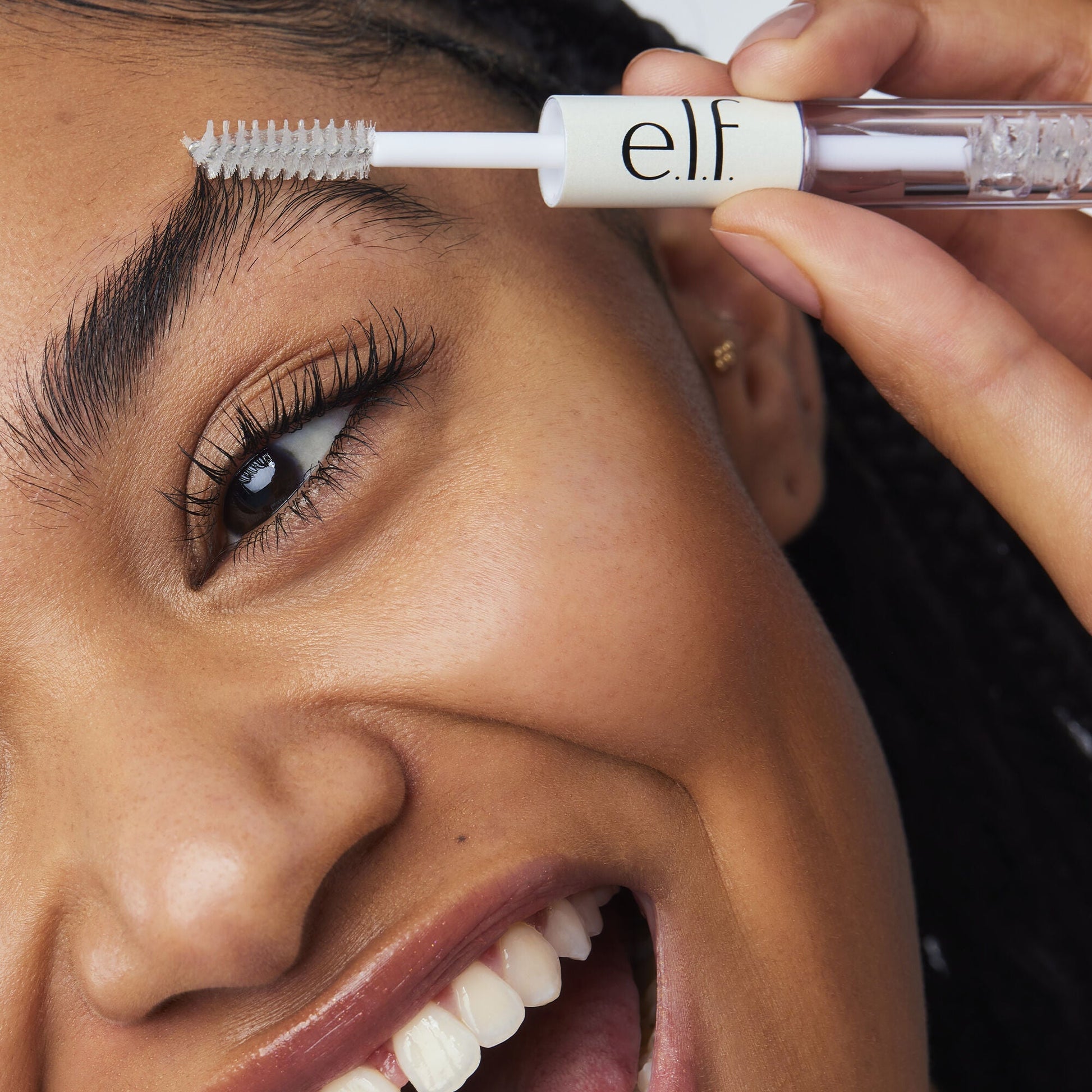 clear-brow-and-lash-mascara-n0 111422_Ayana_ClearBrowLash_3960_IGF_V2.jpg