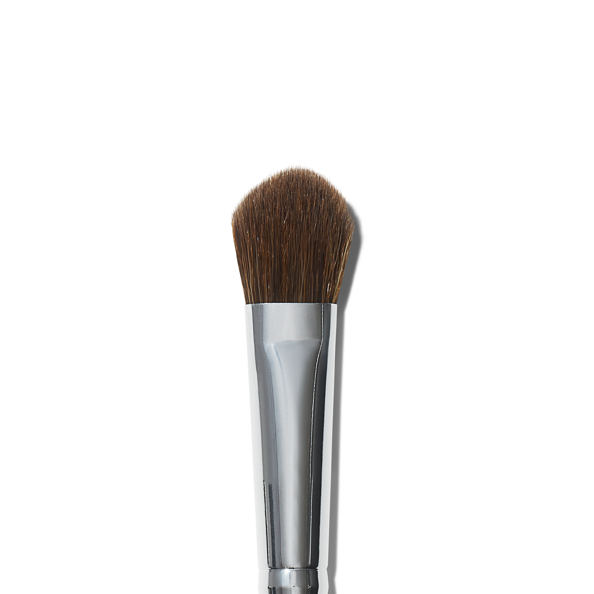 wide-tapered-eyeshadow-brush-t6 21994_MACRO_R.png