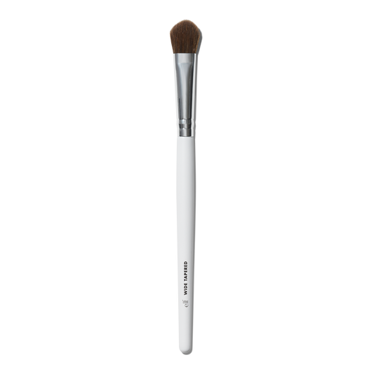 wide-tapered-eyeshadow-brush-t6 21994_OPENA_R.png