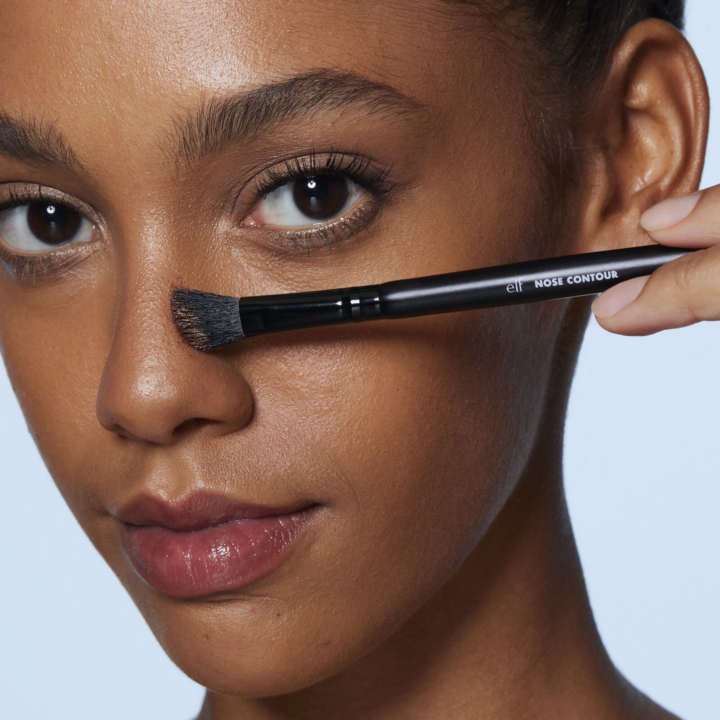 dual-ended-nose-contour-brush-n0 81283_Nose_Contour_Brush.jpg