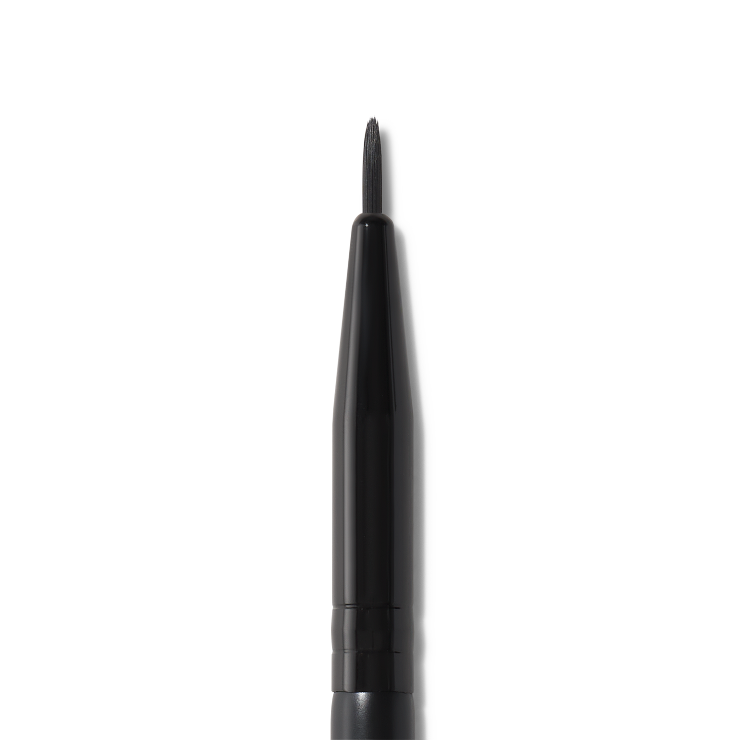 ultra-fine-eyeliner-brush-b0 81915_detail_R.png